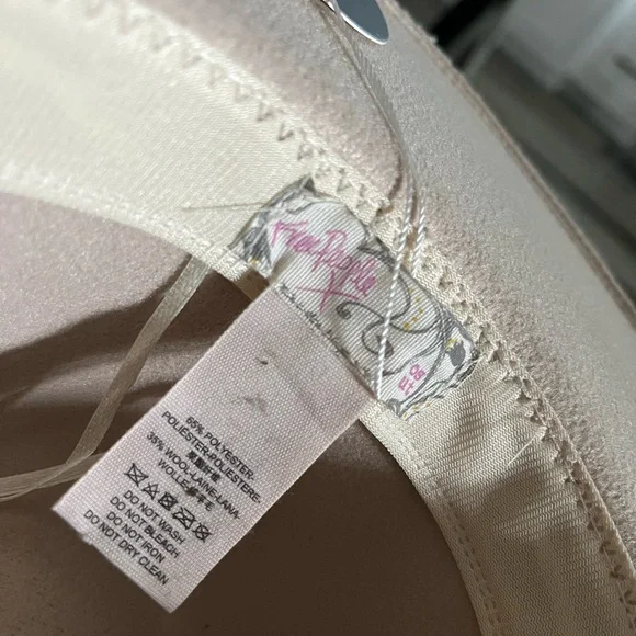 Free People Cream Wide-Brim Hat Felt Accessory - Picture 5 of 5